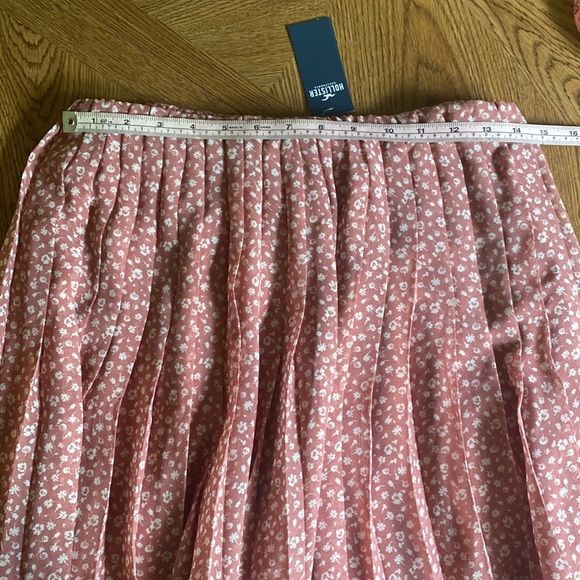 Clean wardrobe - Picture 3 of 5